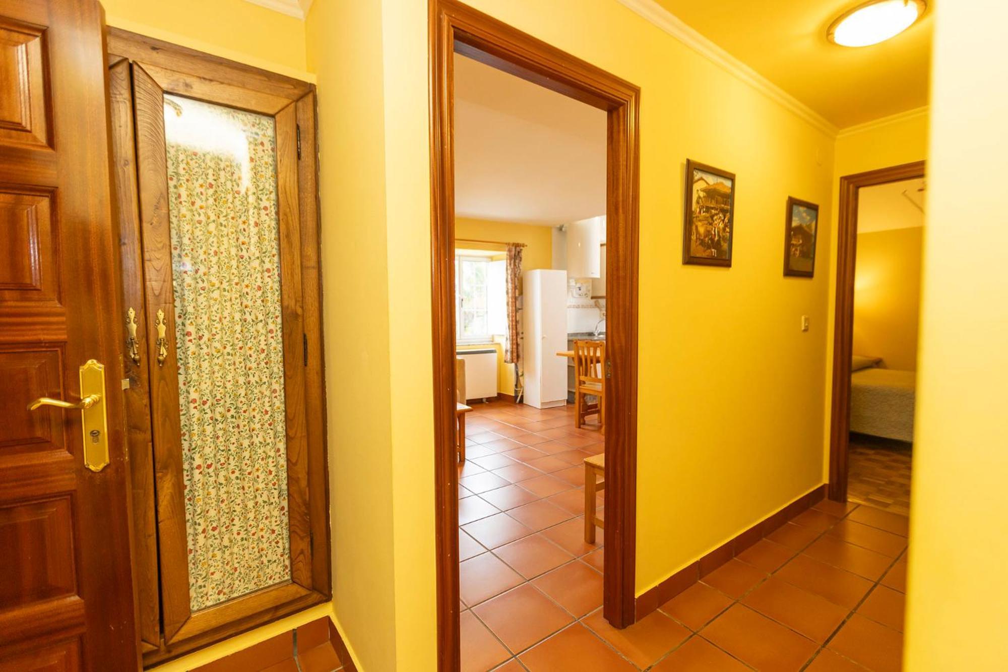 Escuder Apartamentos Turisticos Ribadeo Exterior photo