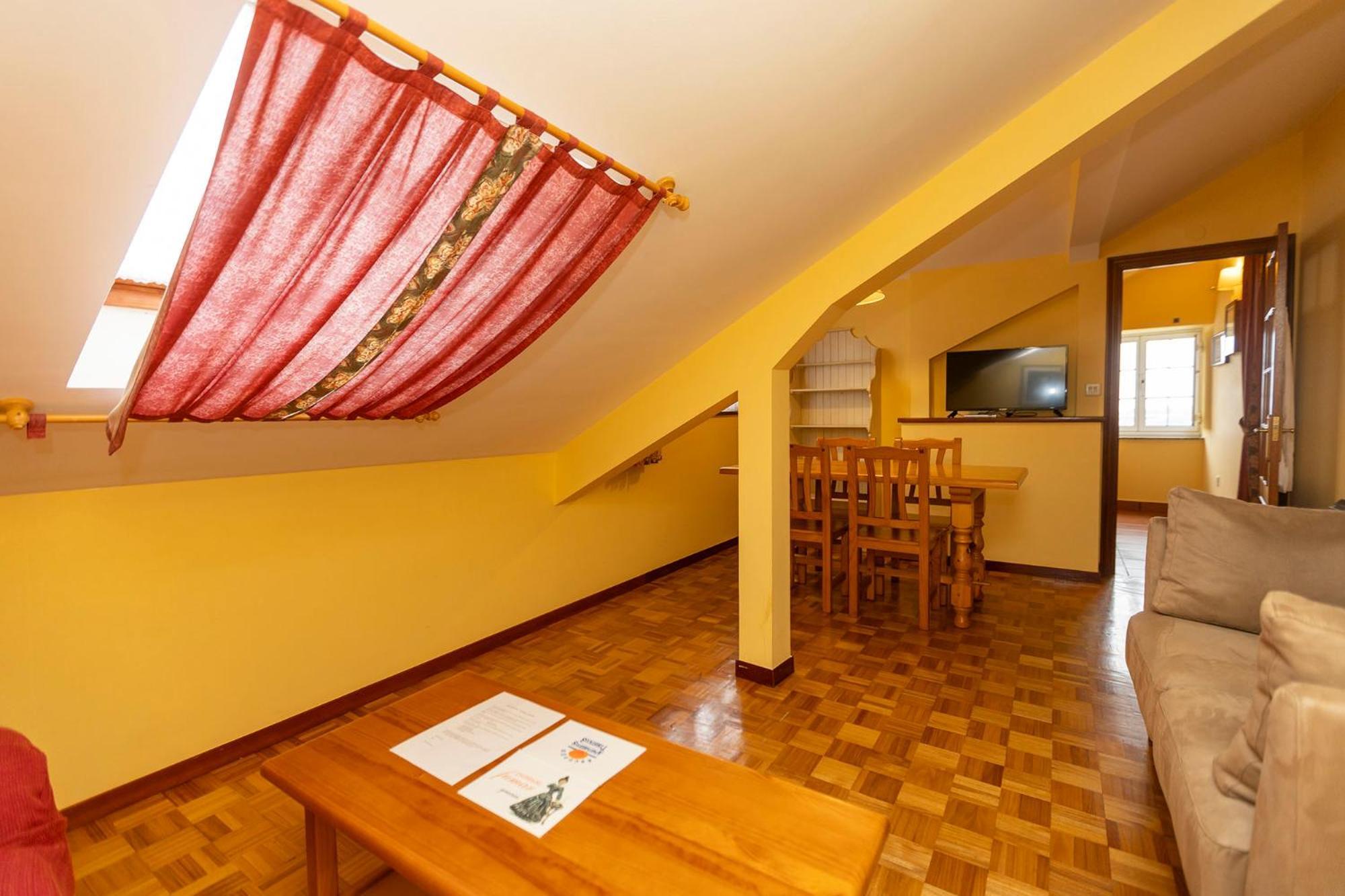 Escuder Apartamentos Turisticos Ribadeo Exterior photo
