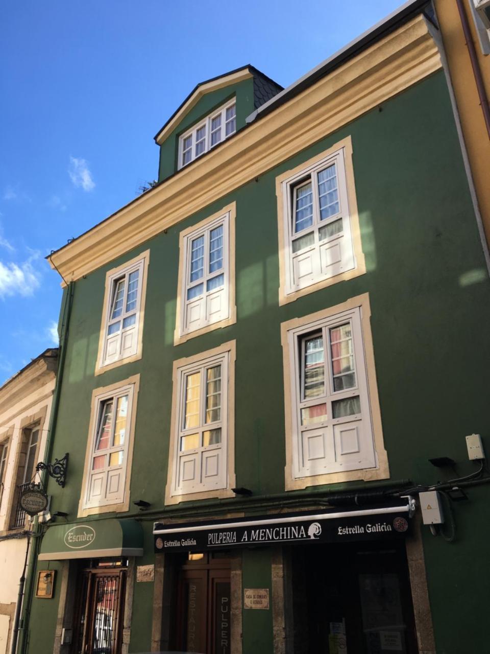 Escuder Apartamentos Turisticos Ribadeo Exterior photo